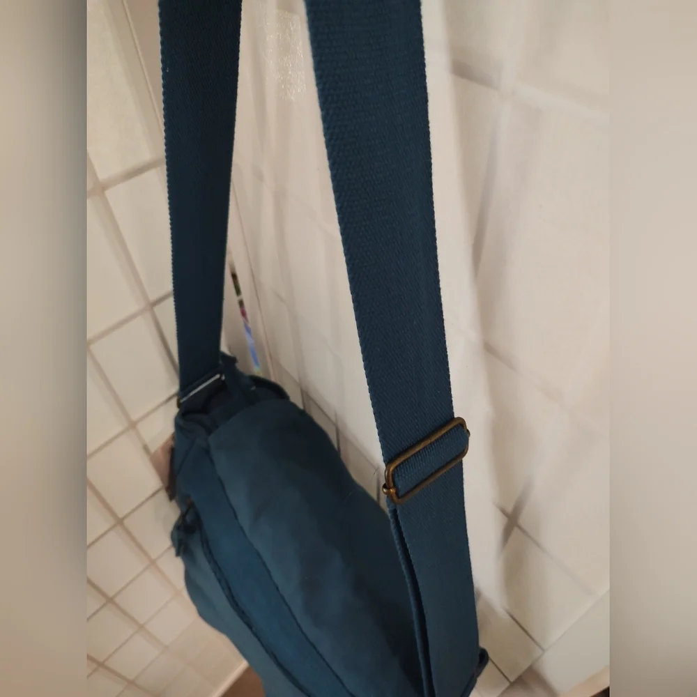 Forest Gump Blue Messenger Bag New With Tag Bubba Gump
